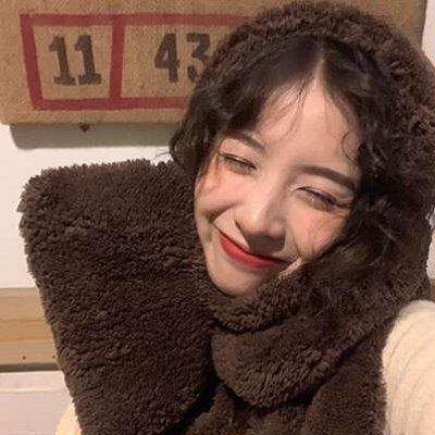 微信阳光文艺好看女生头像
