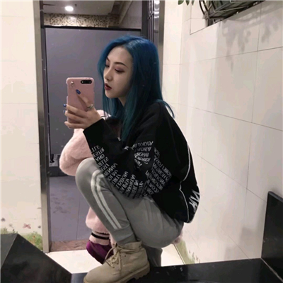 微信时尚气质迷人女生头像