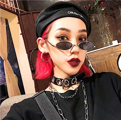 微信时尚气质迷人女生头像