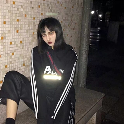 微信时尚气质迷人女生头像