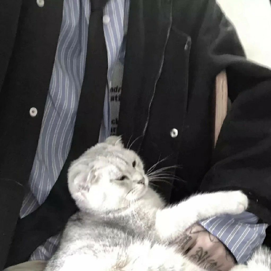 微信简洁寂寞男生头像