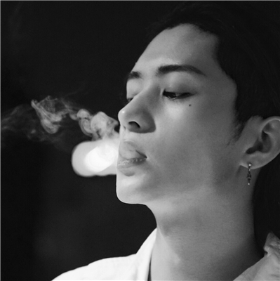 微信气质帅气流行男生头像