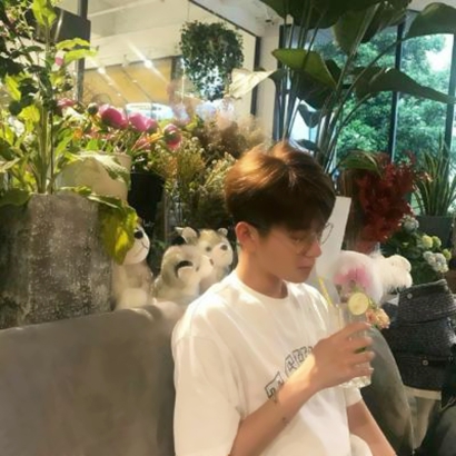 唯美好看的微信文艺小清新男生头像下载