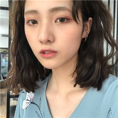 微信文艺好看清新迷人女生头像