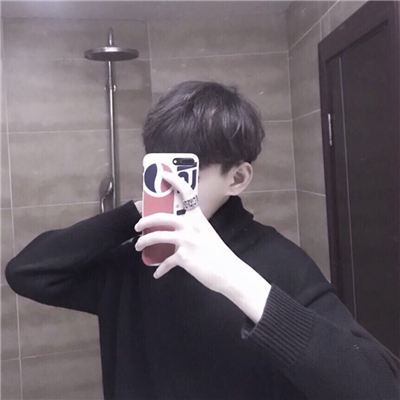 清新阳光帅气男生微信头像