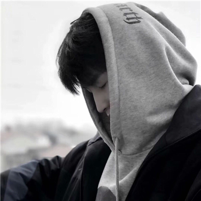 清新阳光帅气男生微信头像