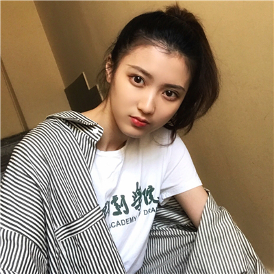 微信文艺好看清新迷人女生头像