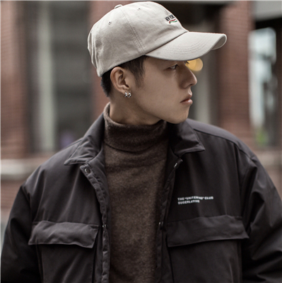 清新阳光帅气男生微信头像