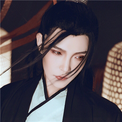 清新阳光帅气男生微信头像