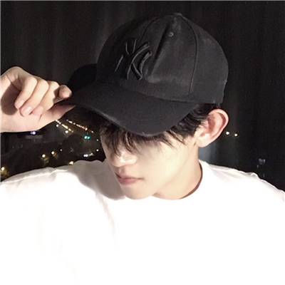 清新阳光帅气男生微信头像