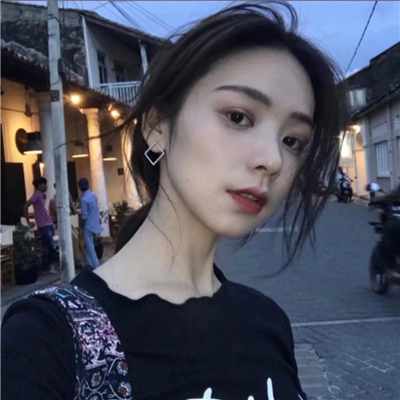 微信文艺好看清新迷人女生头像