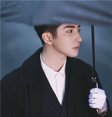 清新阳光帅气男生微信头像