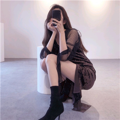 阳光性感迷人女生微信头像