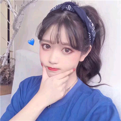 阳光性感迷人女生微信头像