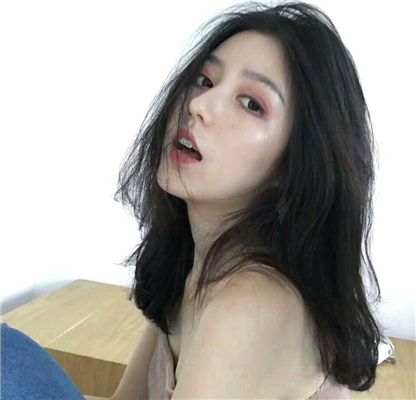 微信文艺时尚霸气女生头像