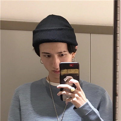 帅气阳光时尚男生微信头像