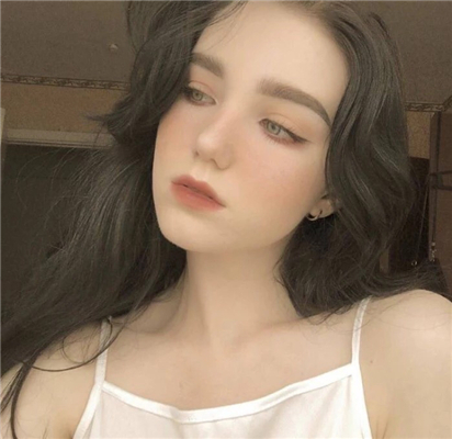 微信清新迷人欧美女生头像