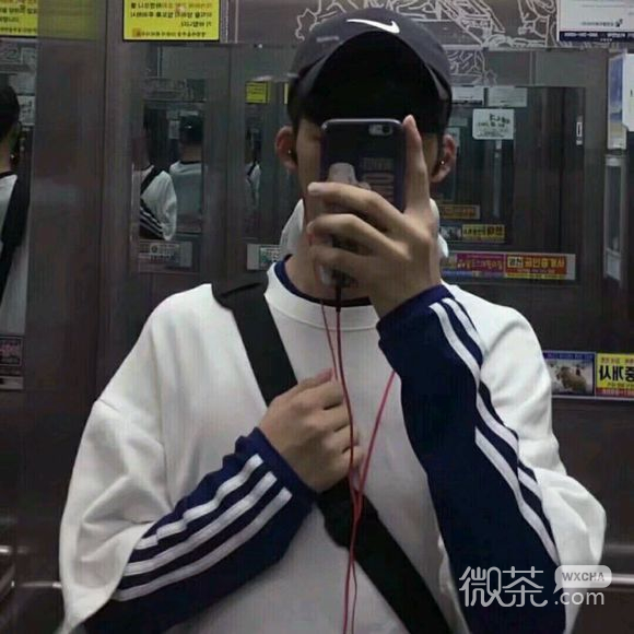 微信帅气寂寞男生头像