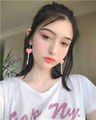 微信阳光迷人清新性感女生头像