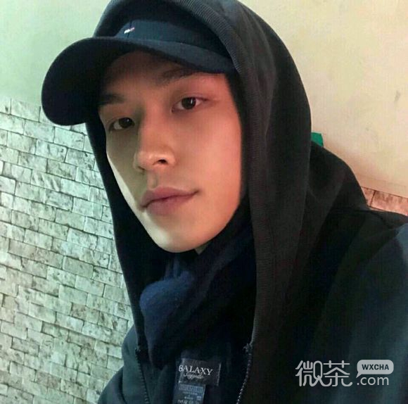 微信帅气寂寞男生头像