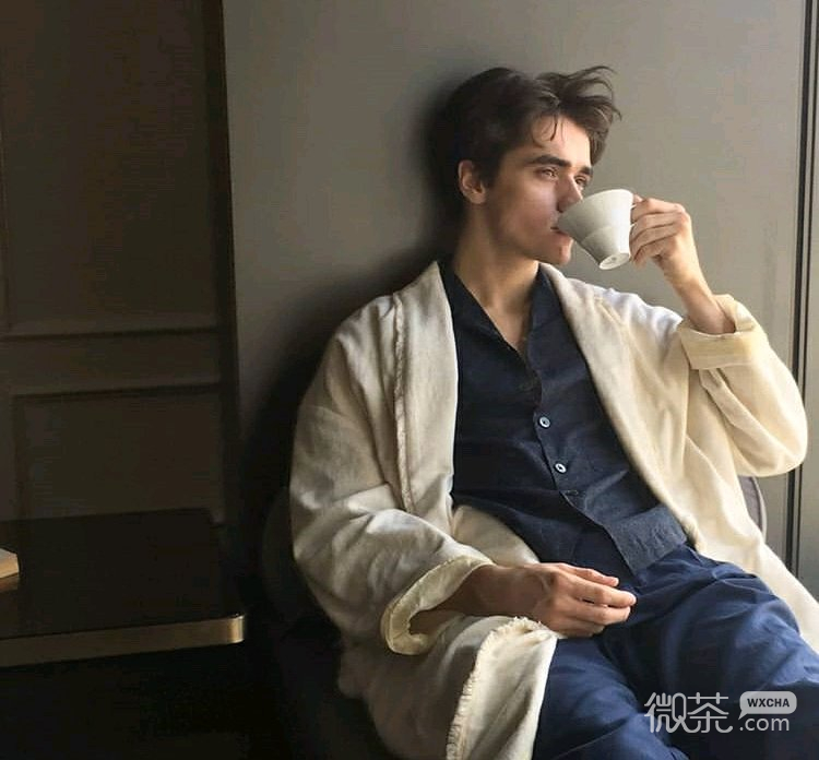 微信非主流成熟酷欧美男生头像