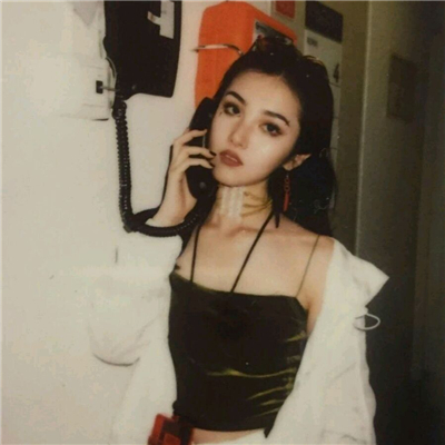 微信冷酷霸气欧美女生头像