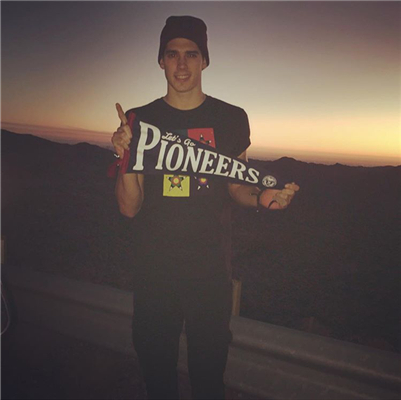 微信冷酷霸气时尚欧美男生头像