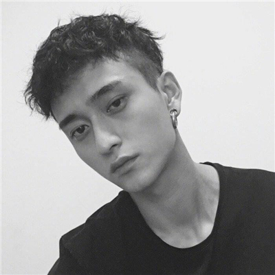 帅气寂寞男生微信头像