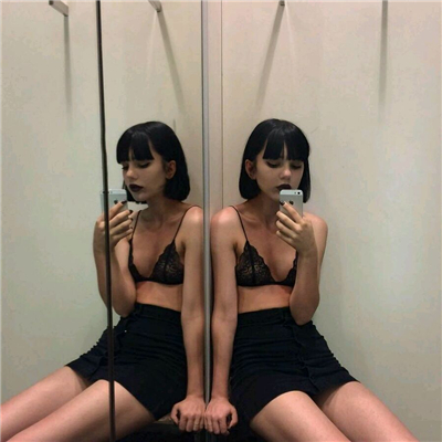 微信冷酷霸气欧美女生头像