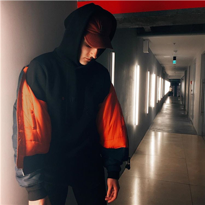 微信冷酷霸气时尚欧美男生头像