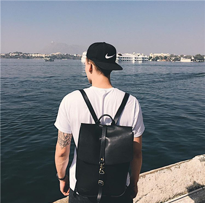 微信冷酷霸气时尚欧美男生头像