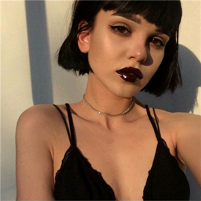 微信冷酷霸气欧美女生头像