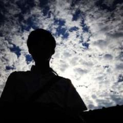 帅气阳刚的微信最新男生头像下载