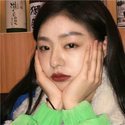 微信粉嫩气质迷人女生头像