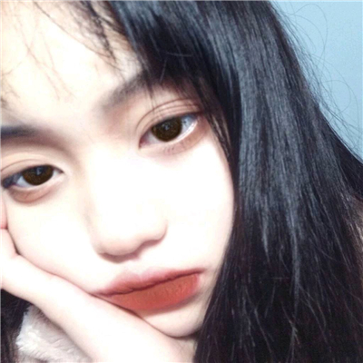 微信粉嫩气质迷人女生头像