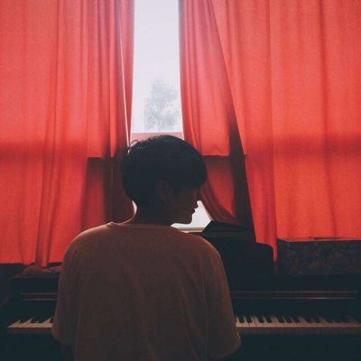 帅气阳刚的微信最新男生头像下载