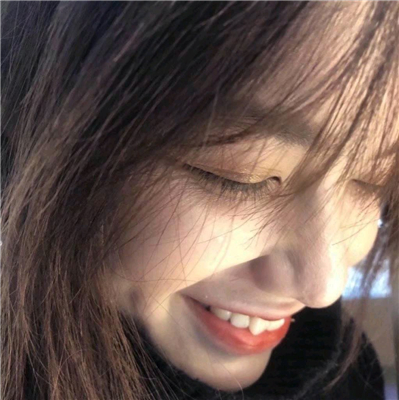 微信粉嫩气质迷人女生头像