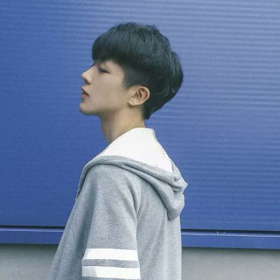 帅气阳刚的微信最新男生头像下载