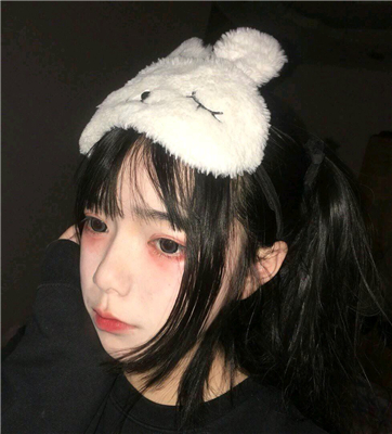 微信粉嫩气质迷人女生头像