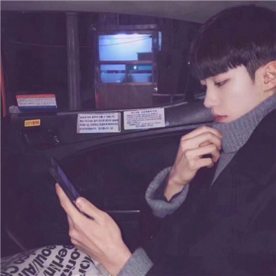 阳光帅气性感男微信生头像