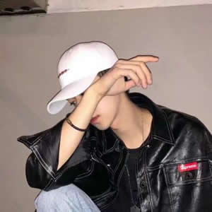 帅气个性的微信带帽男生系列头像下载