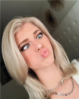 清新时尚欧美女生微信头像