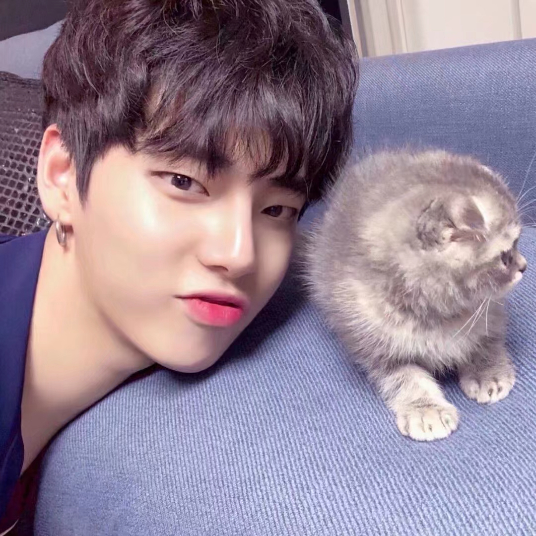 阳光帅气性感男微信生头像