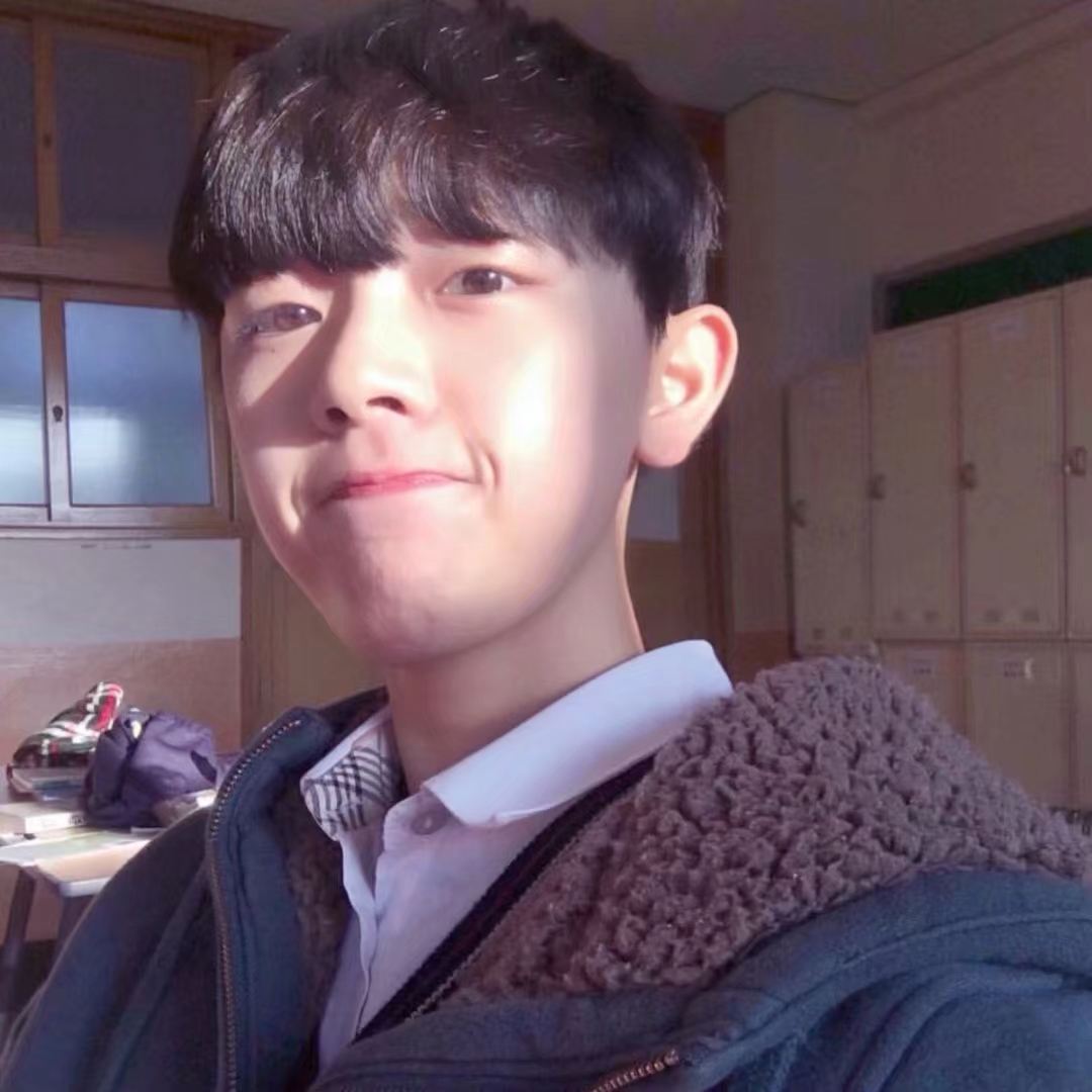 阳光帅气性感男微信生头像