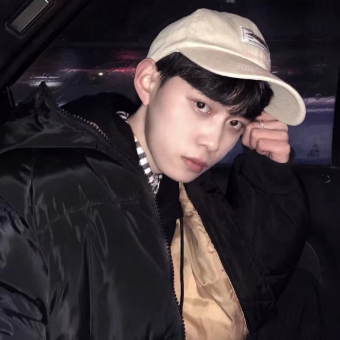 阳光帅气性感男微信生头像