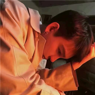 阳光帅气性感男微信生头像