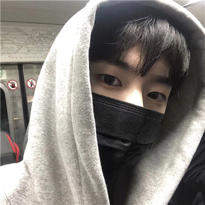 阳光帅气性感男微信生头像