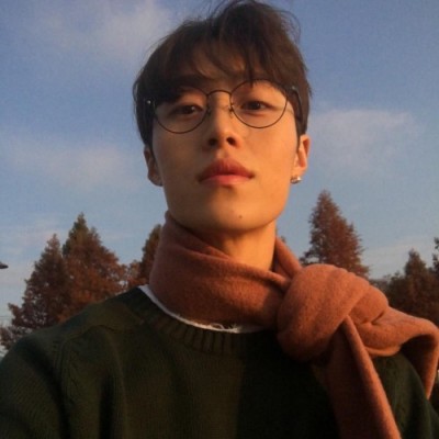 微信成熟稳重男生头像