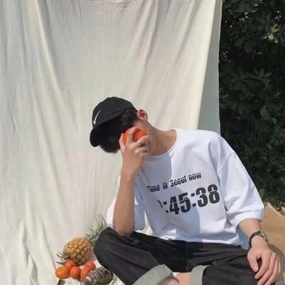 微信成熟稳重男生头像