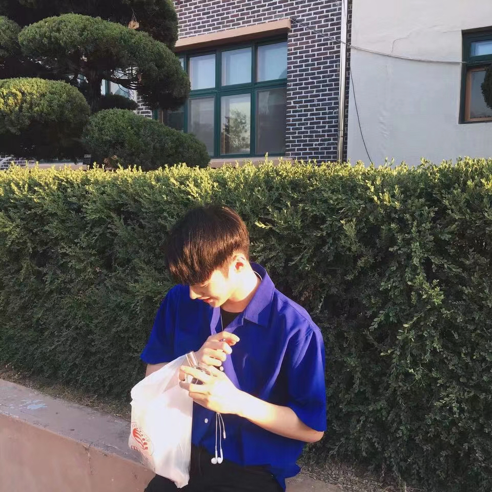 阳光帅气性感男微信生头像